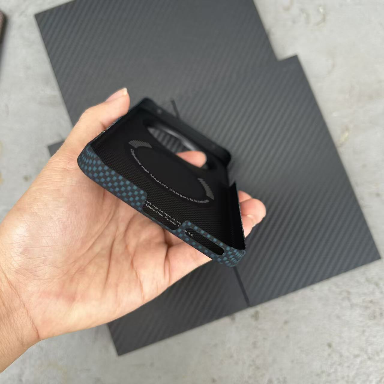 Ultradünne Kohlefaser für Mags – Huawei Mate 60 Bewertung und Preis